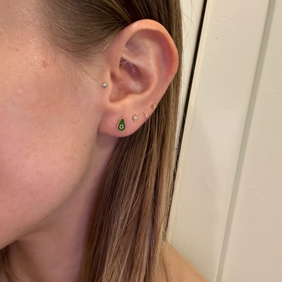 Tiny 18k gold plated sterling silver avocado dainty stud earrings - Picture 5 of 5